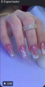 Tecnica en cuidado de uñas