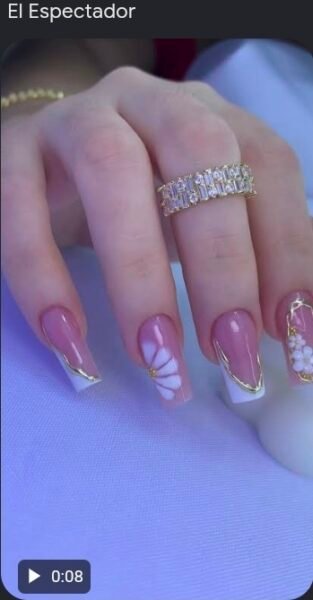 Tecnica en cuidado de uñas